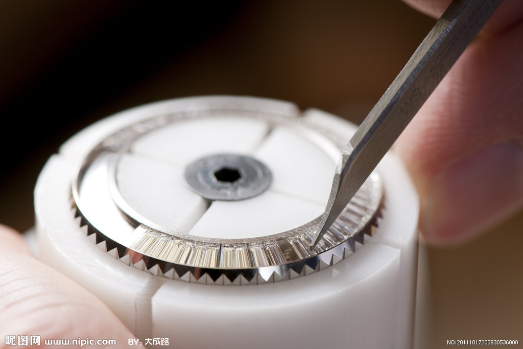 爱彼手表售后 服务中心（爱彼指针被刮花）