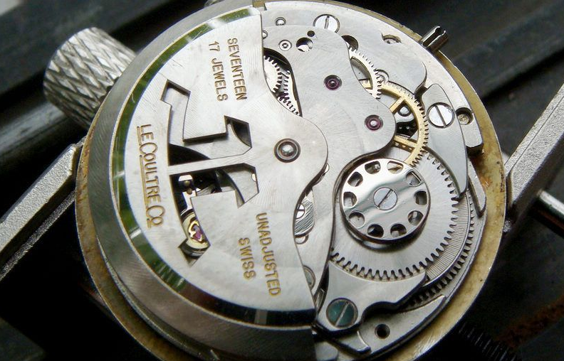 爱彼特约售后维修中心（爱彼表冠掉漆）