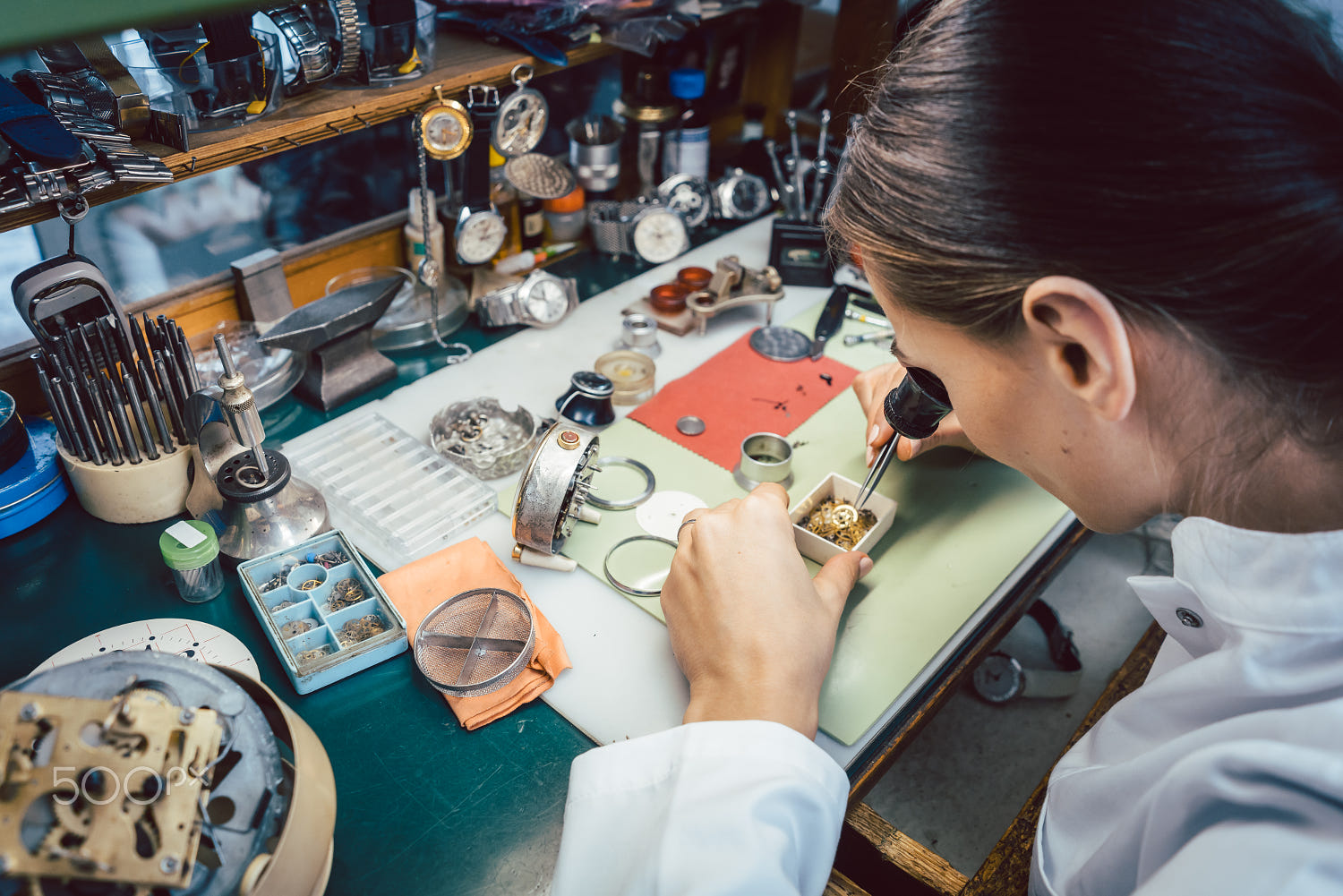 爱彼手表维修服务中心（爱彼更换表把）