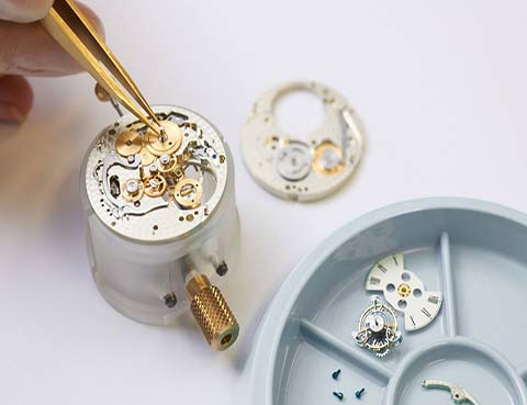 爱彼手表维修价目表（爱彼走时指针声音大）